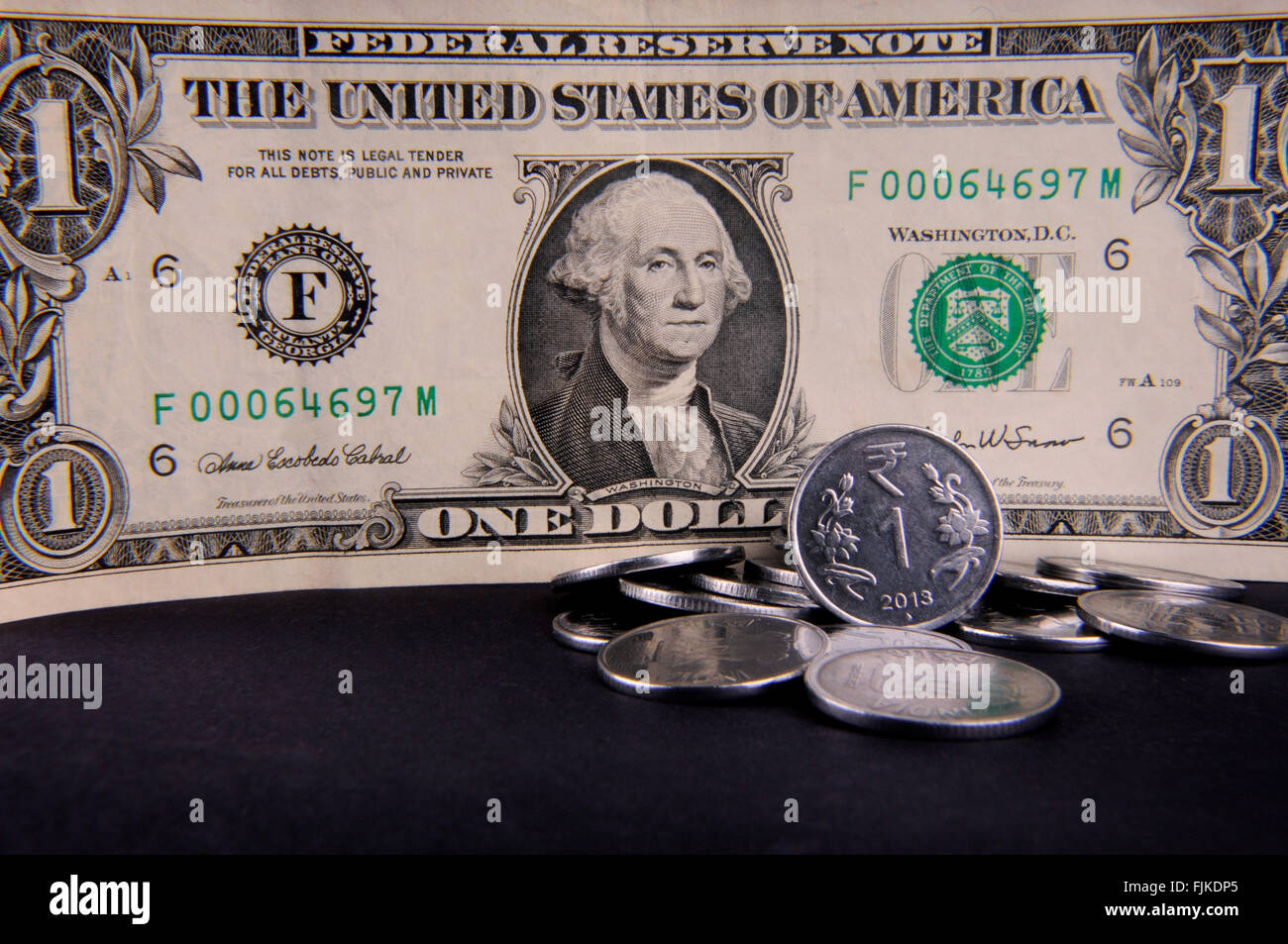 Indian rupee and united states hi-res stock photography and images - Alamy