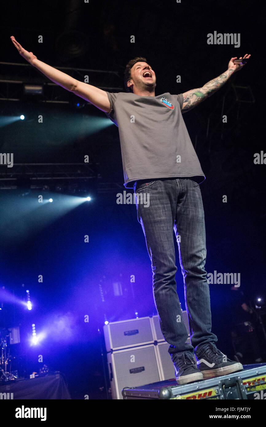 David desrosiers simple plan performs hi-res stock photography and images -  Alamy