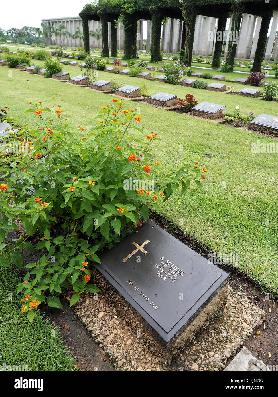 The Commonwealth War Cemetery, Taukkyan War Cemetery in Yangon, Myanmar Stock Photo