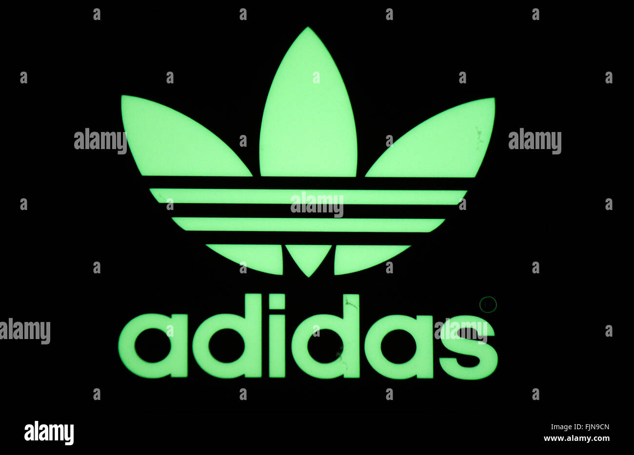 adidas logo high resolution