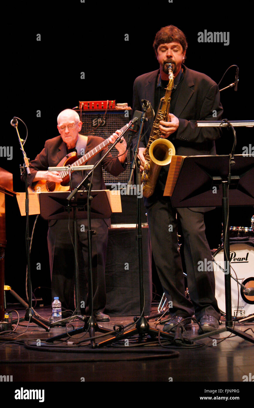 Steve Swallow, Chris Cheek  - Auftritt von 'The Swallow Quintett', Jazzfest 2011, Haus der Berliner Festspiele, 6. November 2011 Stock Photo