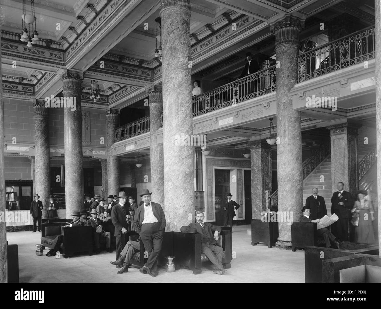 【L】SO ORIGINAL THE HOTEL LOBBY ARCHIVES THE HOTEL LOBBY ARCHIVES for SO Samuel L Jackson 