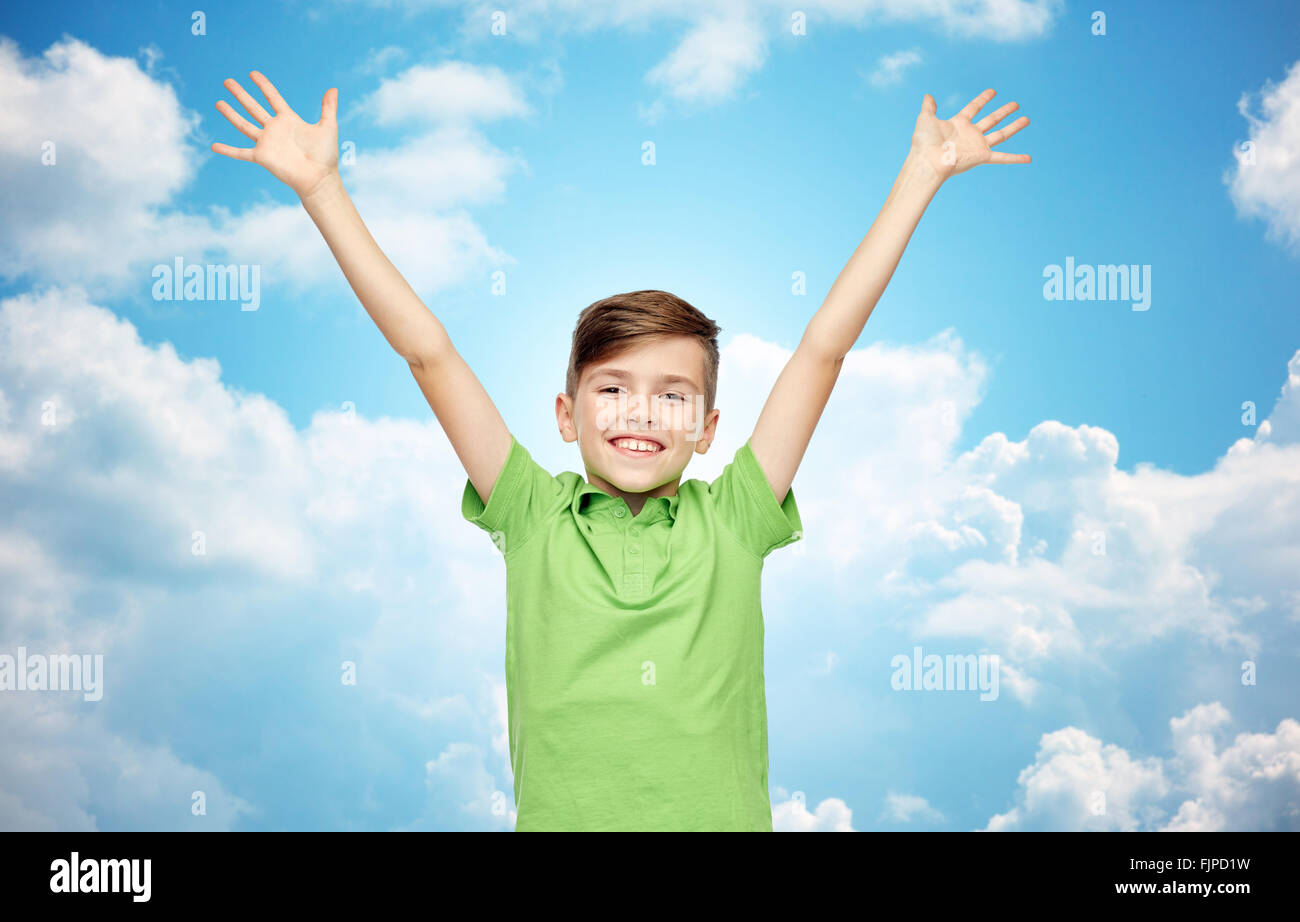 Дети машут руками. Рука мальчика. Почему ребенок поднимает руки вверх. Дети поднимают руки. Дети поднимают руки.