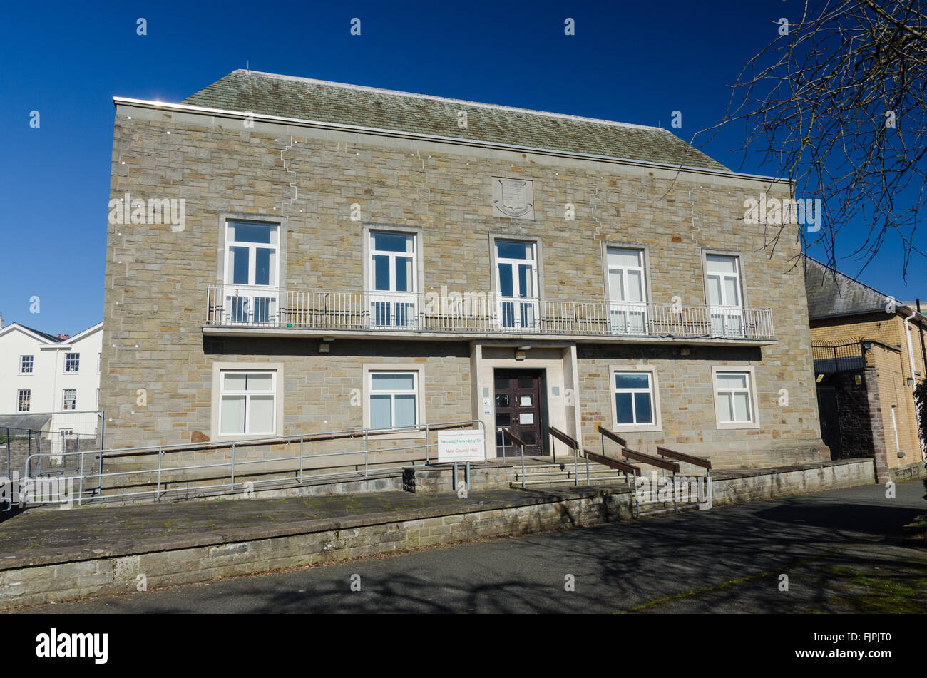 New county hall hi-res stock photography and images - Alamy