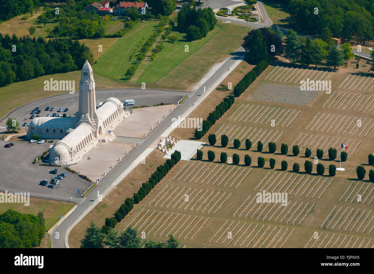 Meuse (55), Verdun, champs de batailles de la 1ere guerre mondiale, Douaumont, Ossuaire et cimetiere militaire (vue aerienne)  / Stock Photo