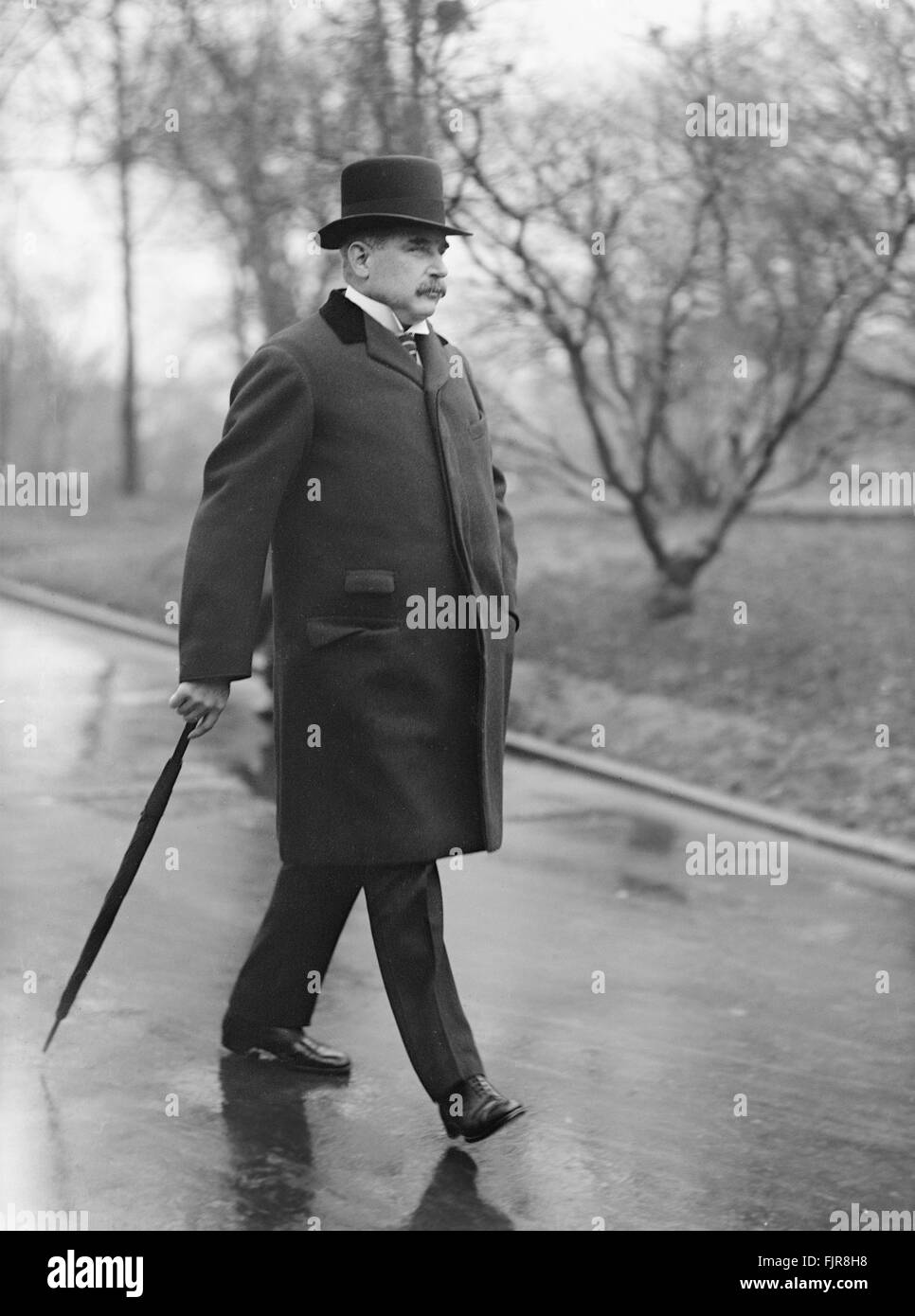 John Pierpont 'J.P.' Morgan, Jr. (1867-1943), leaving White House after visit with U.S. President Woodrow Wilson, Washington DC, USA, Harris & Ewing, 1915 Stock Photo