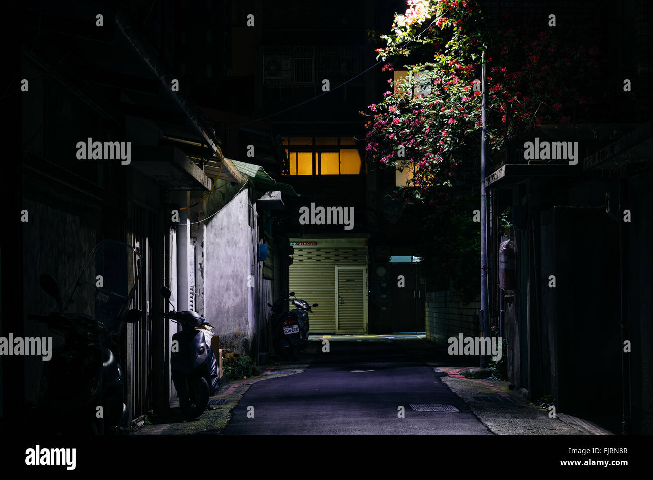 A Dark Alley At Night In Taipei Taiwan Stock Photo Alamy