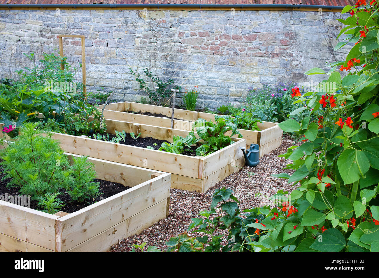 Weeding beds hires stock photography and images Alamy