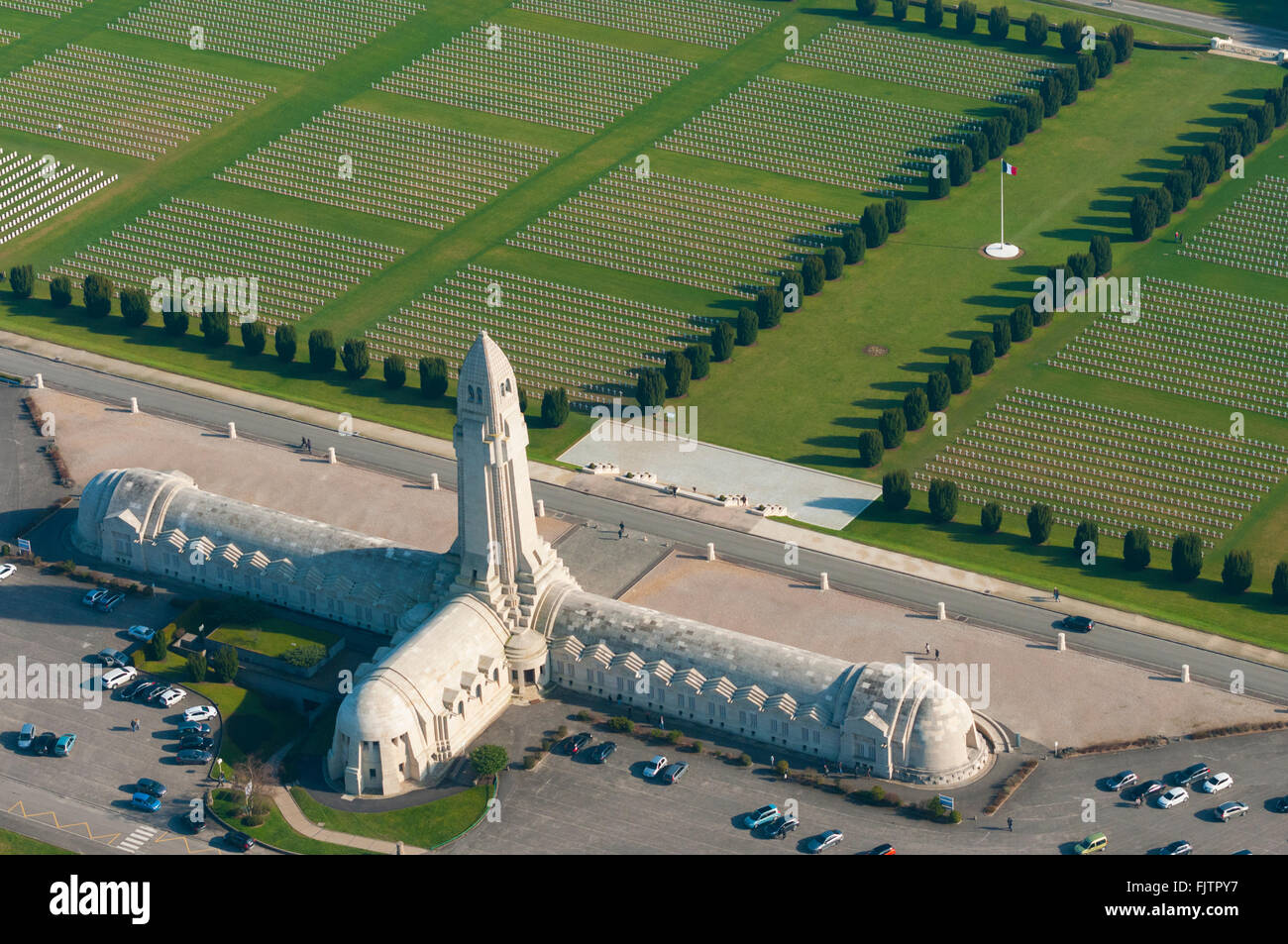 Meuse (55), Verdun, champs de batailles de la 1ere guerre mondiale, Douaumont, Ossuaire et cimetiere militaire (vue aerienne)  / Stock Photo