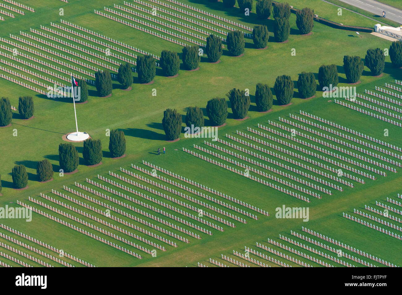 Meuse (55), Verdun, champs de batailles de la 1ere guerre mondiale, Douaumont, cimetiere militaire (vue aerienne)  // France, Me Stock Photo