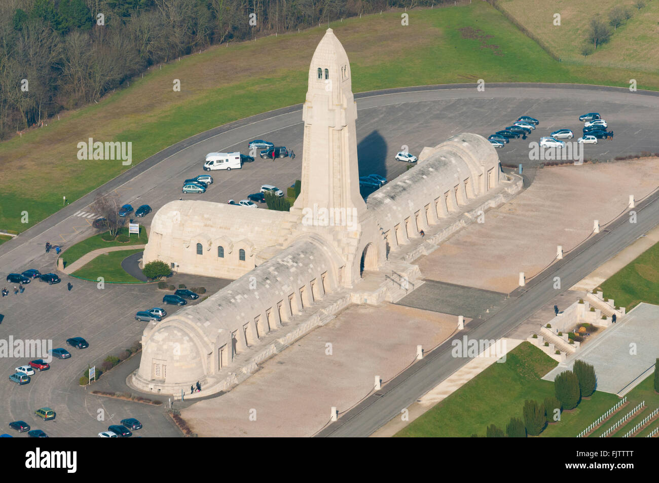 Meuse (55), Verdun, champs de batailles de la 1ere guerre mondiale, Douaumont, Ossuaire (vue aerienne)  // France, Meuse (55), V Stock Photo