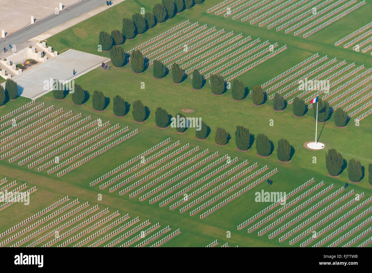 Meuse (55), Verdun, champs de batailles de la 1ere guerre mondiale, Douaumont, cimetiere militaire (vue aerienne)  // France, Me Stock Photo