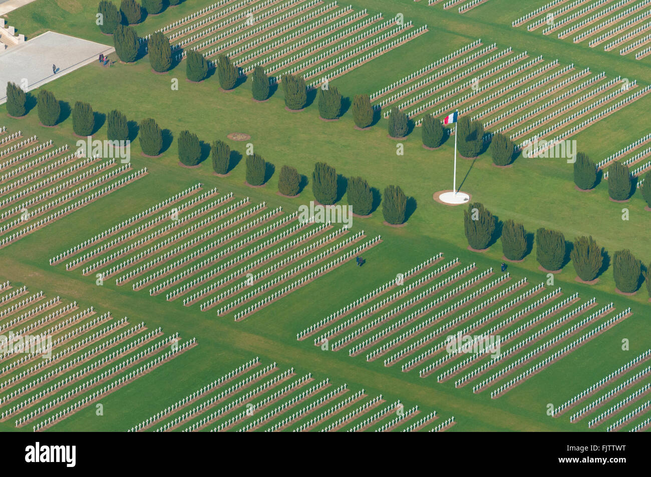 Meuse (55), Verdun, champs de batailles de la 1ere guerre mondiale, Douaumont, cimetiere militaire (vue aerienne)  // France, Me Stock Photo