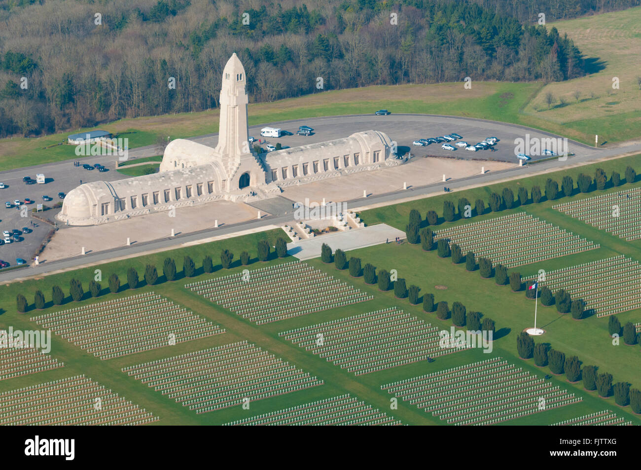Meuse (55), Verdun, champs de batailles de la 1ere guerre mondiale, Douaumont, Ossuaire et cimetiere militaire (vue aerienne)  / Stock Photo