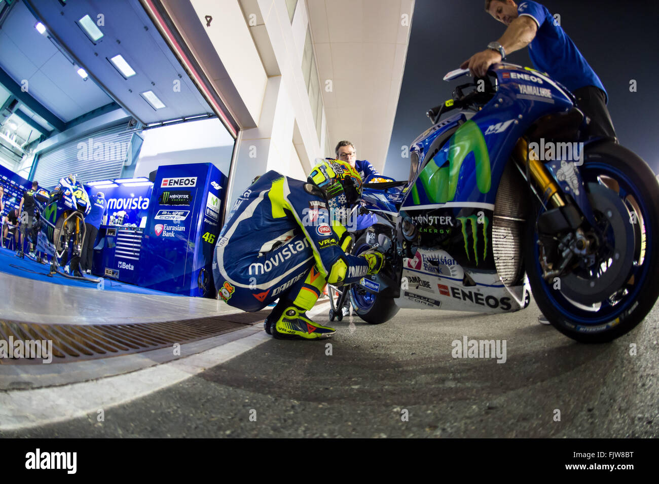 Doha, Qatar. 3rd March, 2016. Valentino Rossi performs his rituals during  the second day of the final pre-season test for the 2016 FIM MotoGP World  Championship at Losail International Circuit Credit: Tom