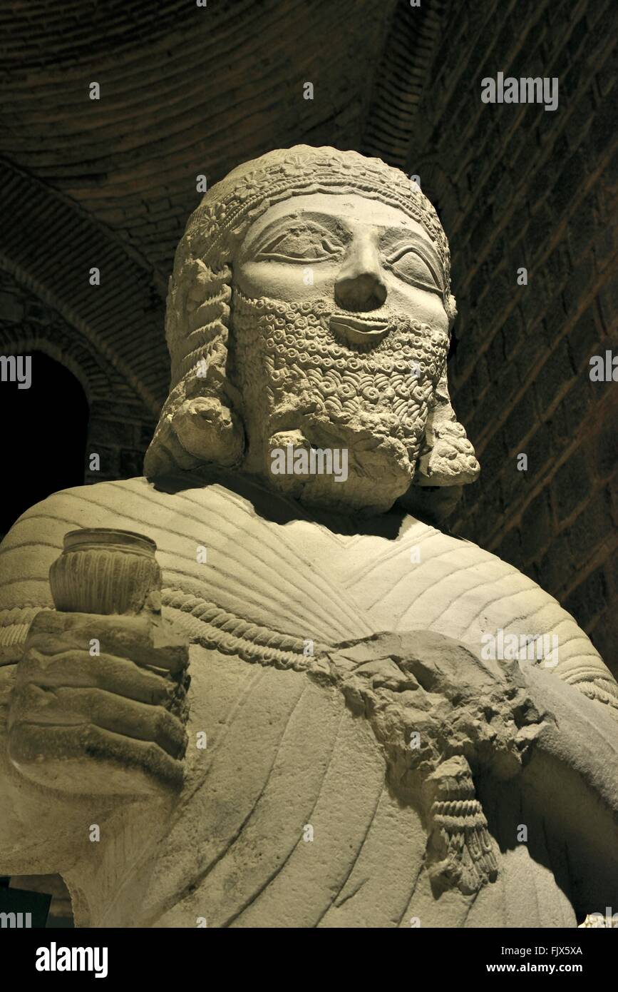 Limestone statue of King Mutallu from Aslantepe 1200-700 BC. Assyrian influence. Museum of Anatolian Civilizations Ankara Turkey Stock Photo