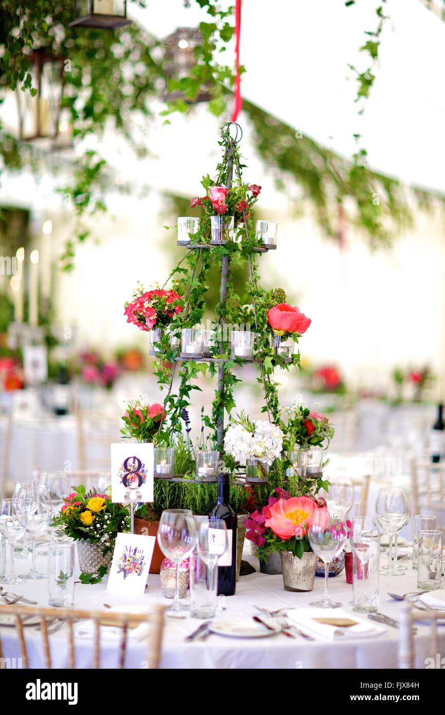 Wedding, Event, Banquet or special occasion table decoration and flowers, tier, table 8, bride, groom Stock Photo