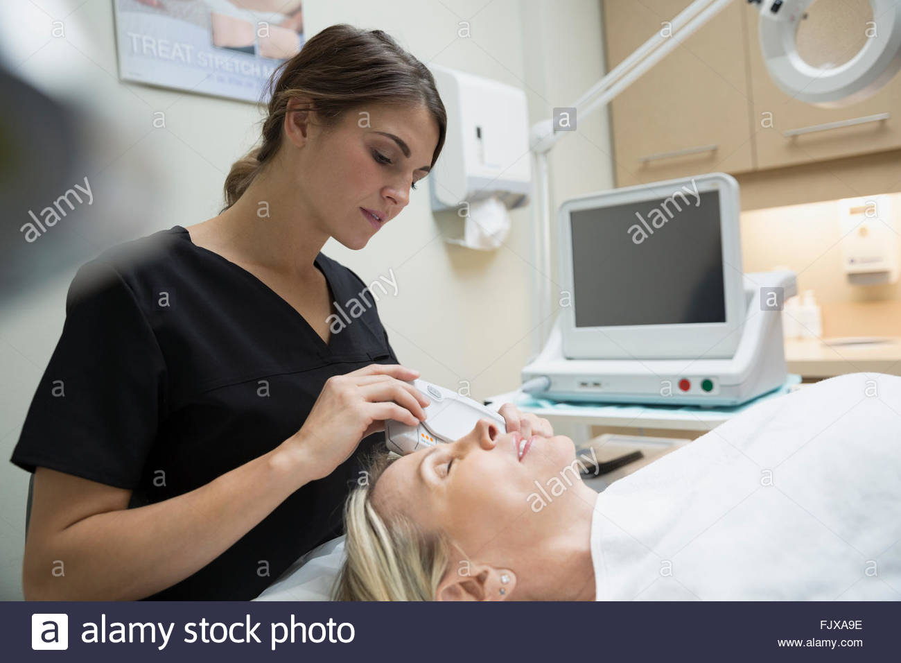 Ultrasound face hi-res stock photography and images - Alamy