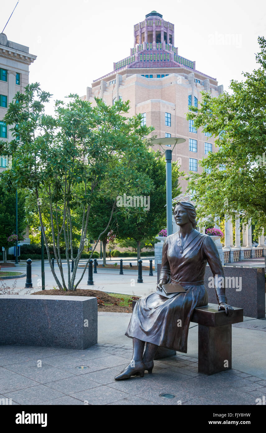 "Seated Woman with Letter" statue at WNC Veterans Memorial at Pack Square Park in downtown Asheville, North Carolina. Stock Photo