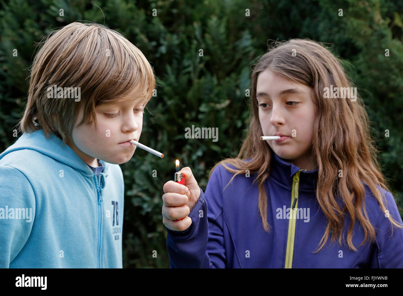 children smoking Stock Photo