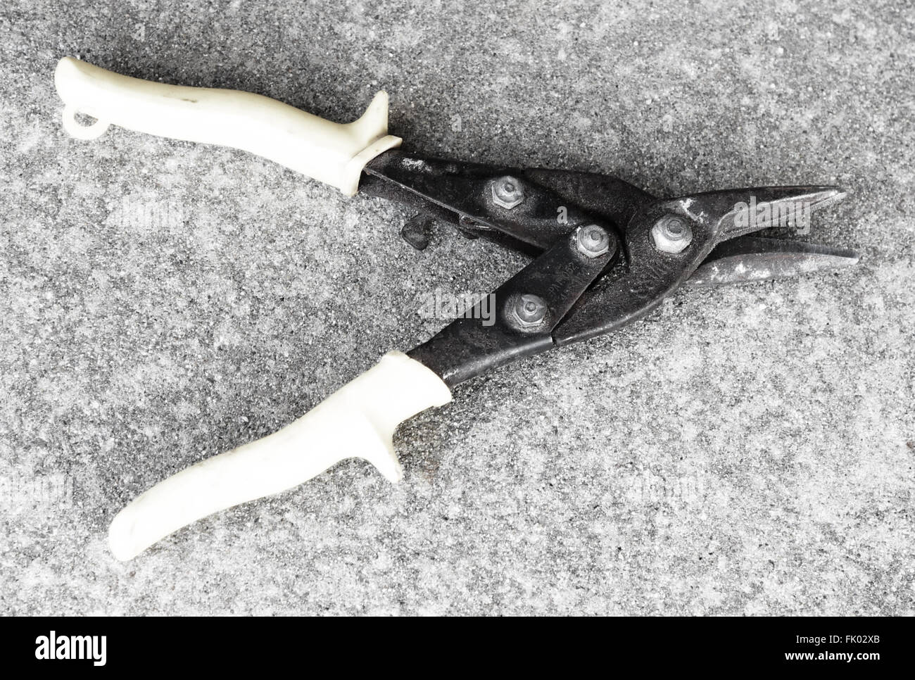 Tin snips hires stock photography and images Alamy