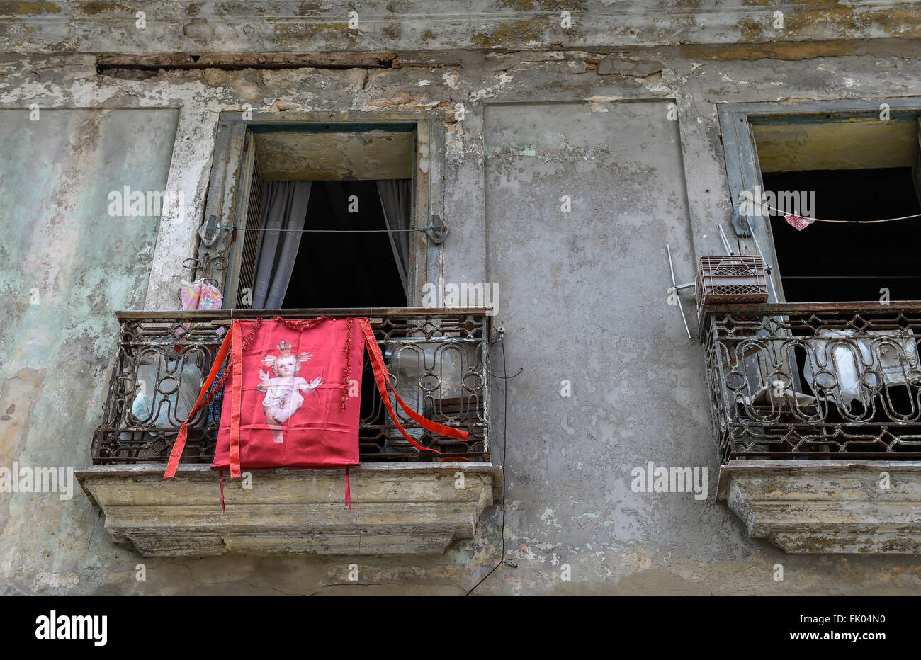 Old American Vintage Car in Havana, Cuba Stock Photo - Alamy