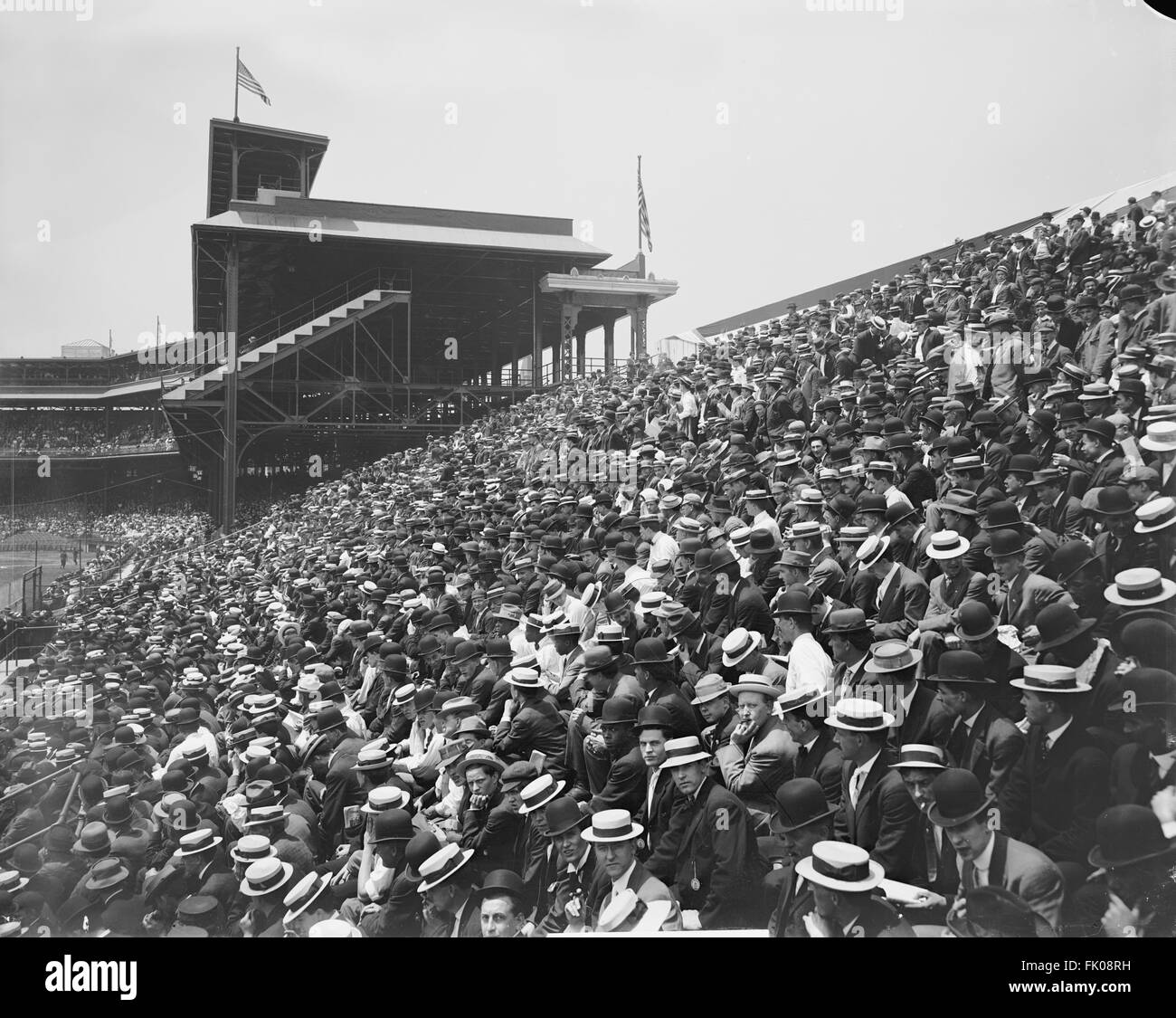 Giants stadium Black and White Stock Photos & Images - Alamy