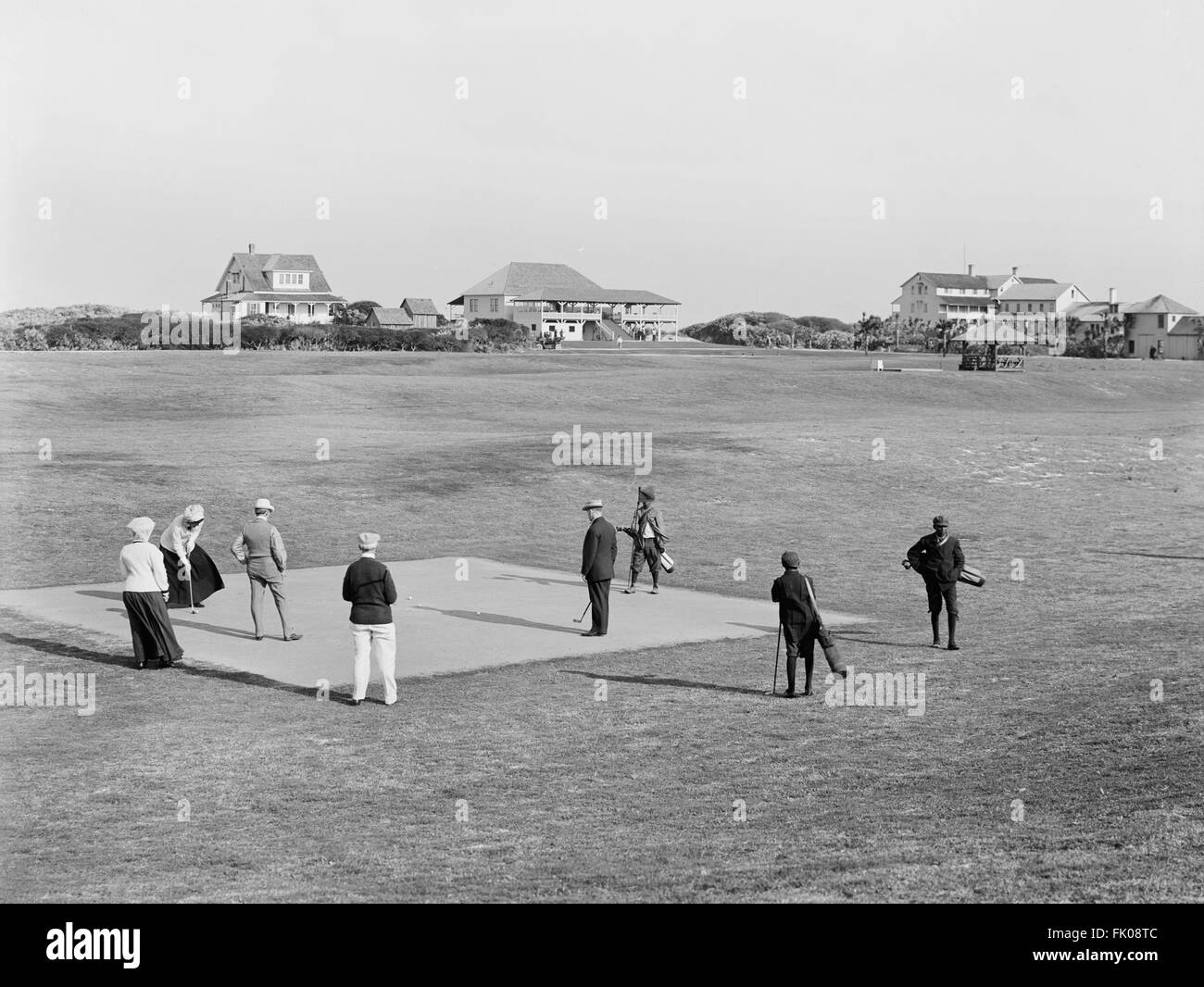 People on Golf Course, New Golf Links and Clubhouse, Ormond, Florida, USA, circa 1910 Stock Photo