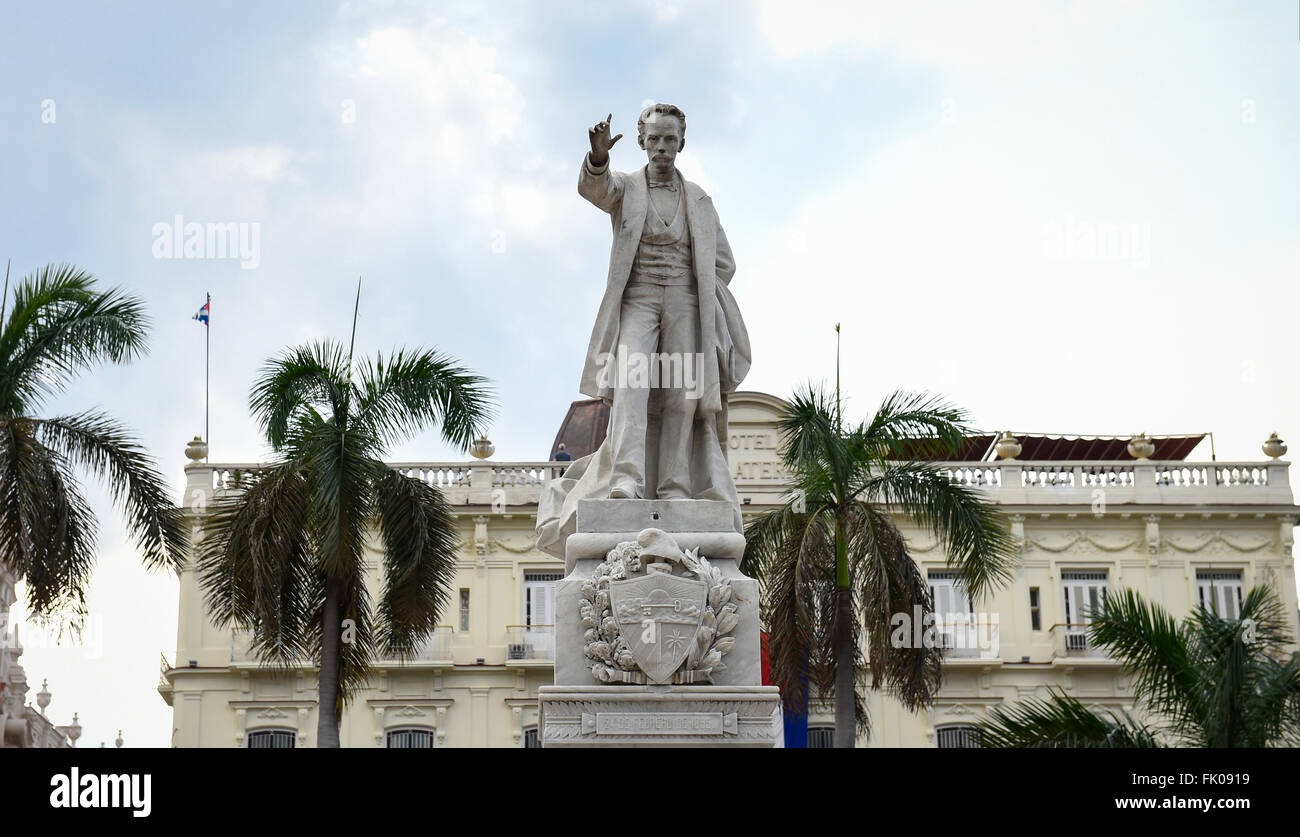 Statue in Havana, Cuba Stock Photo Alamy