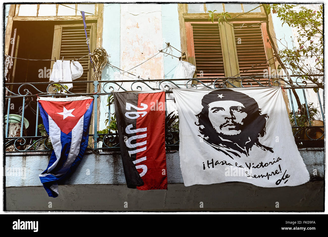 Che guevara flag hi-res stock photography and images - Alamy