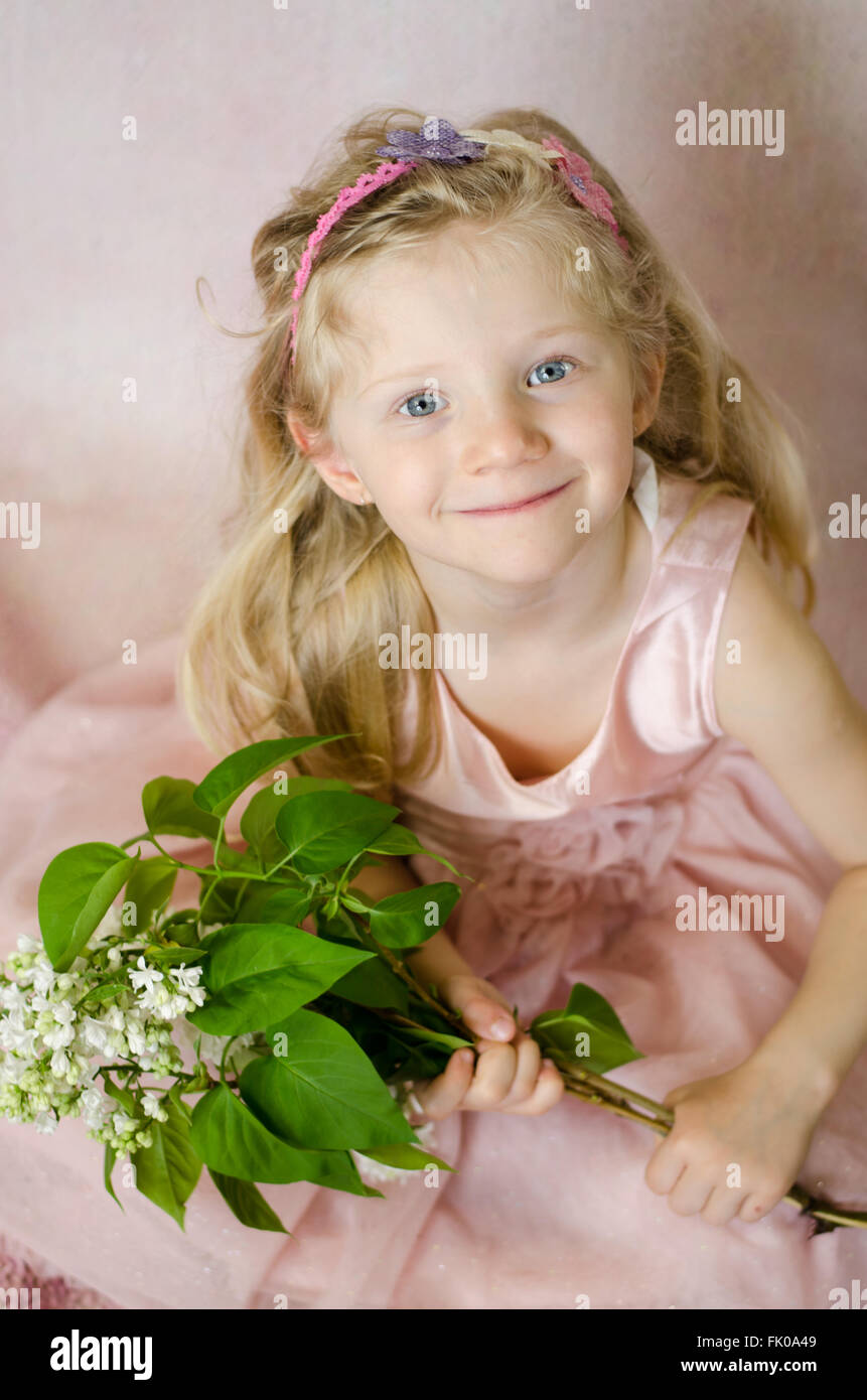 Girl blond hi-res stock photography and images - Alamy