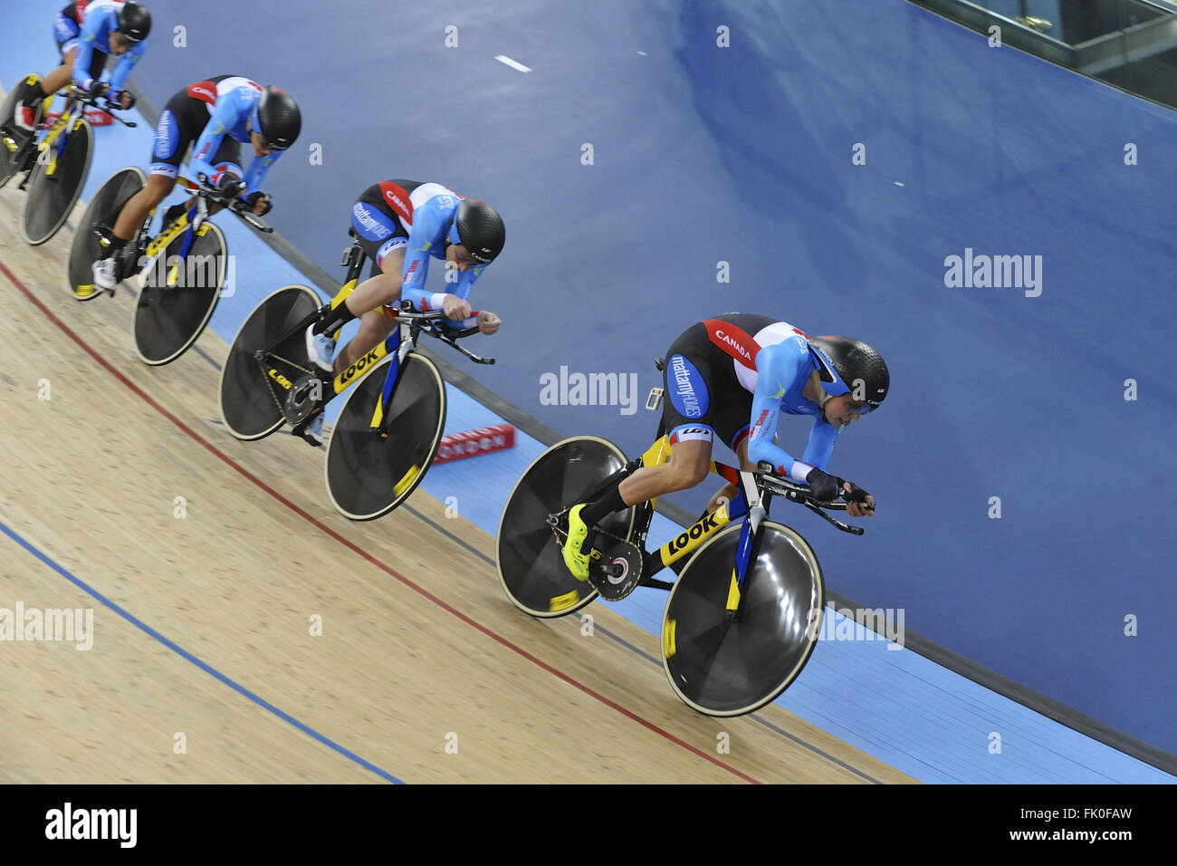 4000m team pursuit hi-res stock photography and images - Alamy
