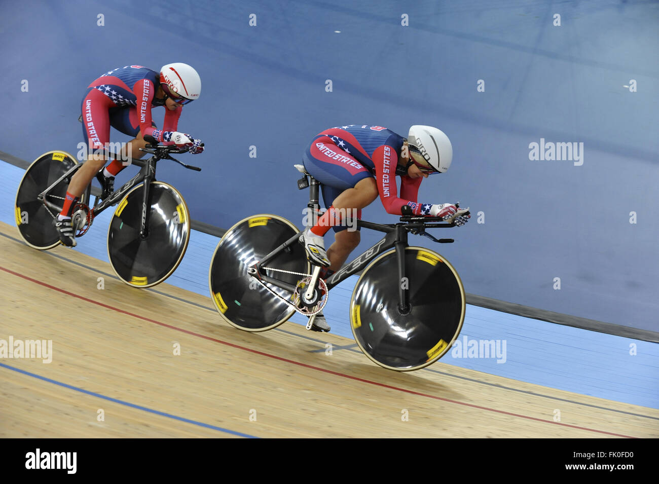 Us team pursuit hi-res stock photography and images - Alamy