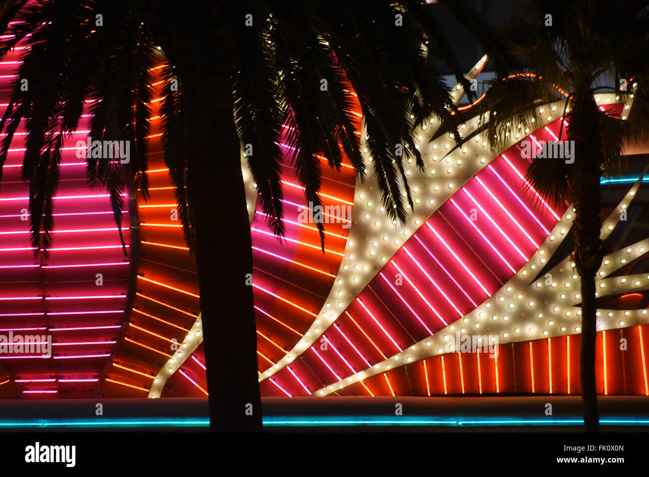 Flamingo las vegas neon hi-res stock photography and images - Alamy