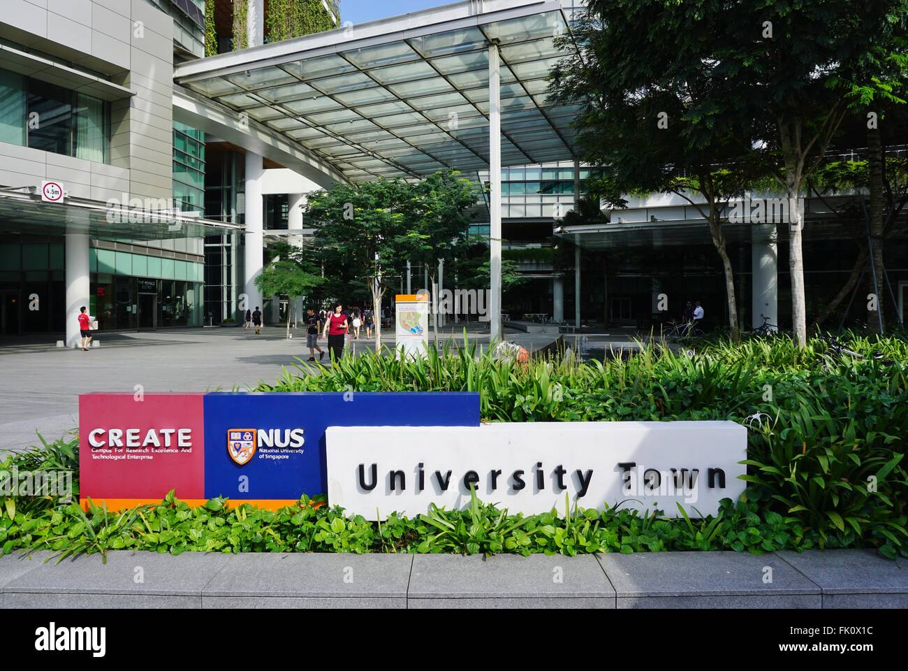 Campus national university singapore nus hi-res stock photography and ...