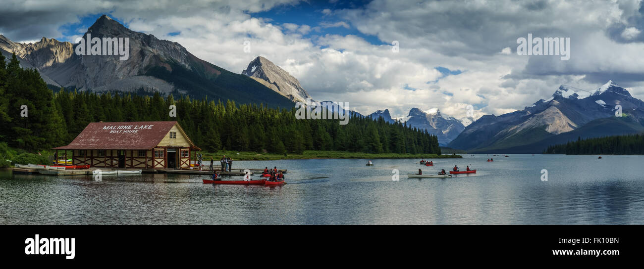 Maligne Lake, Jasper National Park, Alberta, Canada Stock Photo