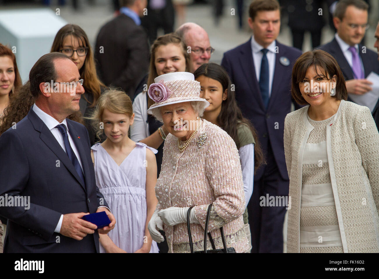 François Hollande,  HRH Queen Elizabeth II, Anne Hidalgo Mayor of Paris presided a ceremony at the Flower market Stock Photo