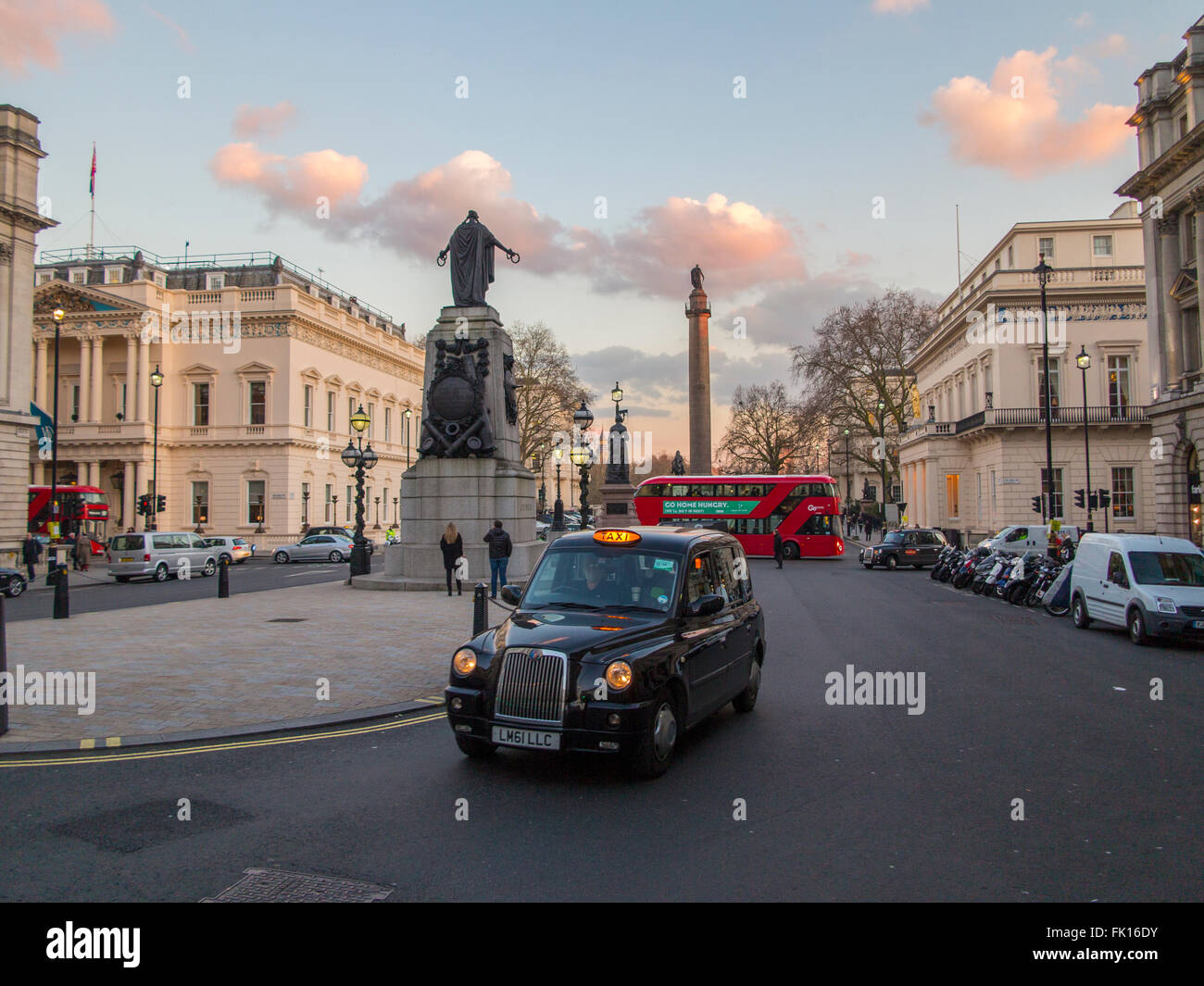 159 London Bus High Resolution Stock Photography and Images - Alamy