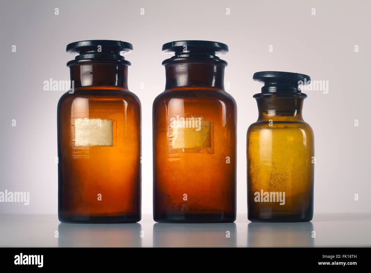 Laboratory glass jars hires stock photography and images Alamy