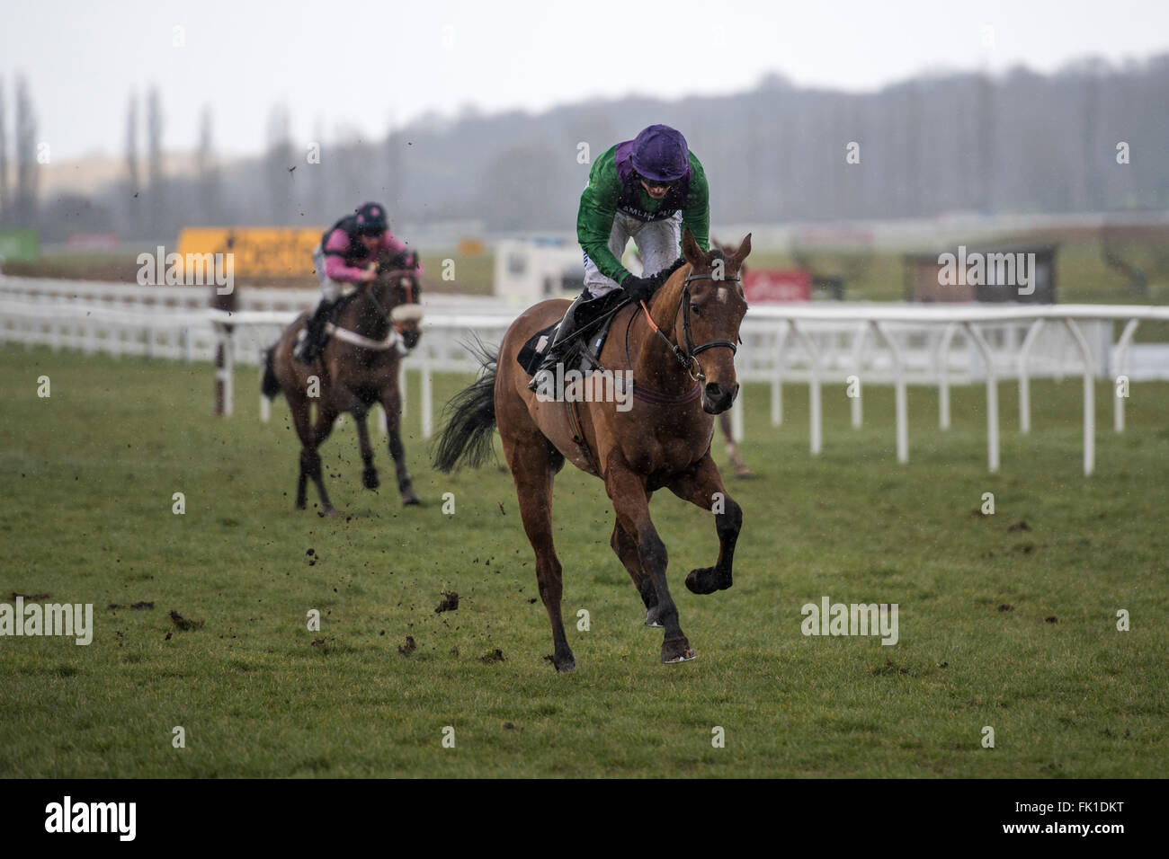 Newbury Racecourse, Berkshire, UK. 5th March, 2016. The Ladbrokes Suppporting Greatwood Handicap Hurdle Gala Ball and Tom O'Brien win for Robert and Janet Gibbs Credit:  Michael Stevens/Alamy Live News Stock Photo