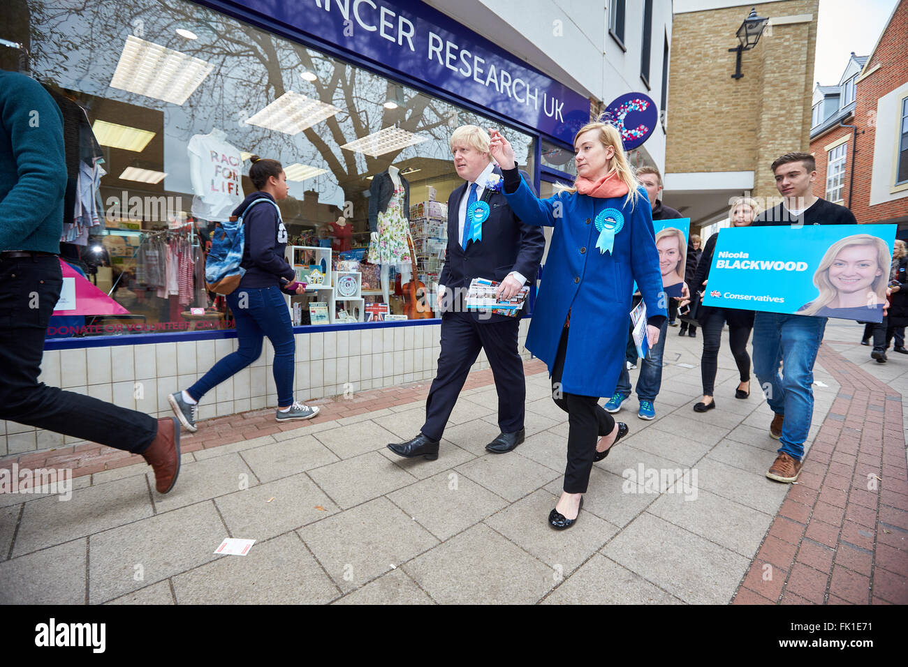 Boris Johnson (C) campaigning in Abingdon with candidate Nicola Blackwood (R) Stock Photo