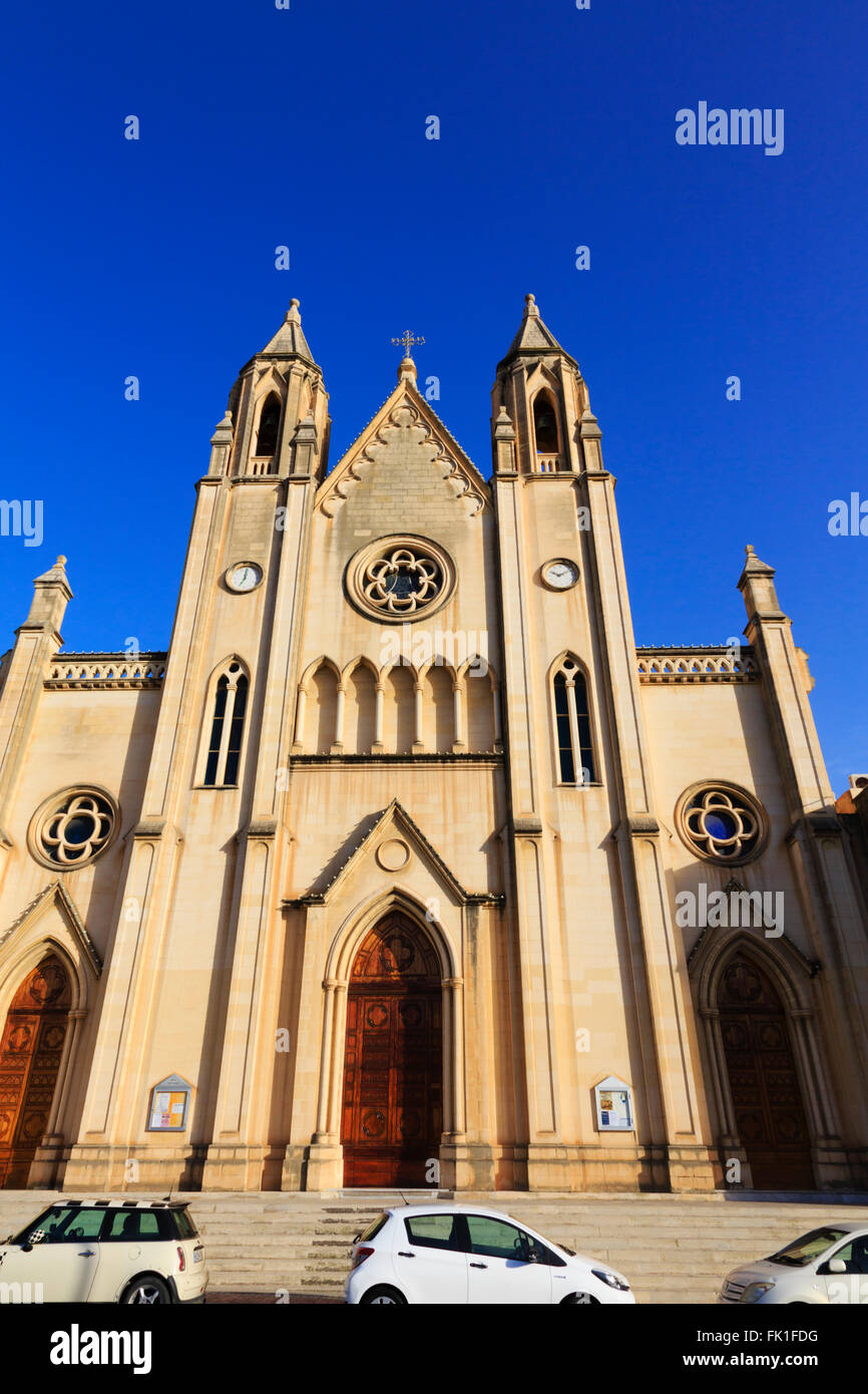 St julians church hires stock photography and images Alamy