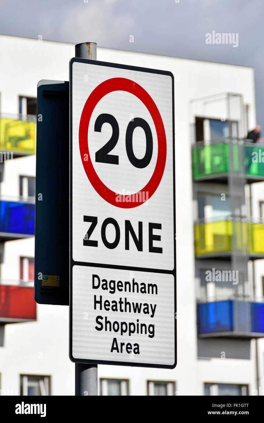 mph Speed Limit Sign For The Dagenham Heathway Shopping Area In The London Borough Of Barking And Dagenham England Uk Stock Photo Alamy