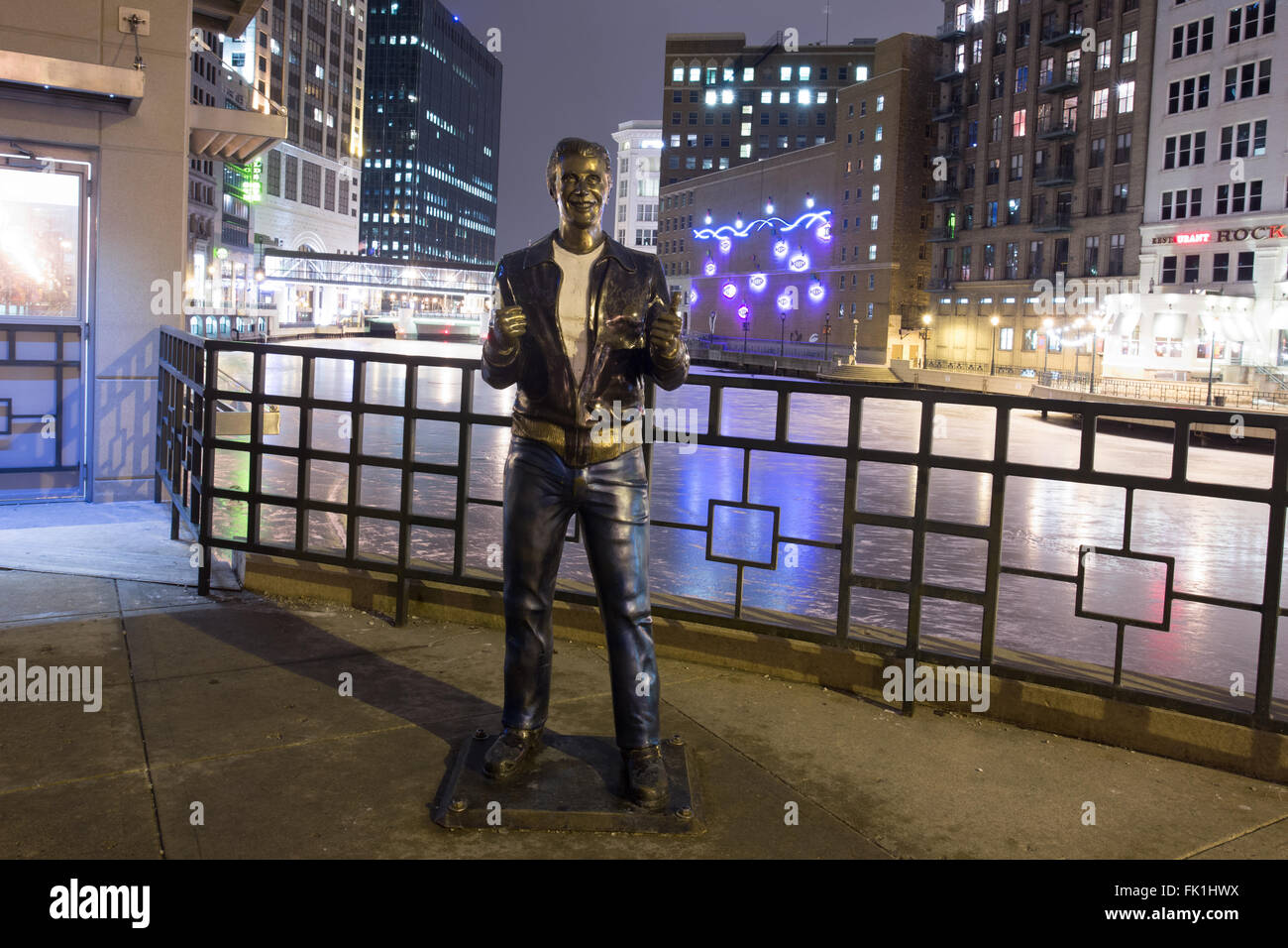 Bronze Fonz Milwaukee River Stock Photo Alamy