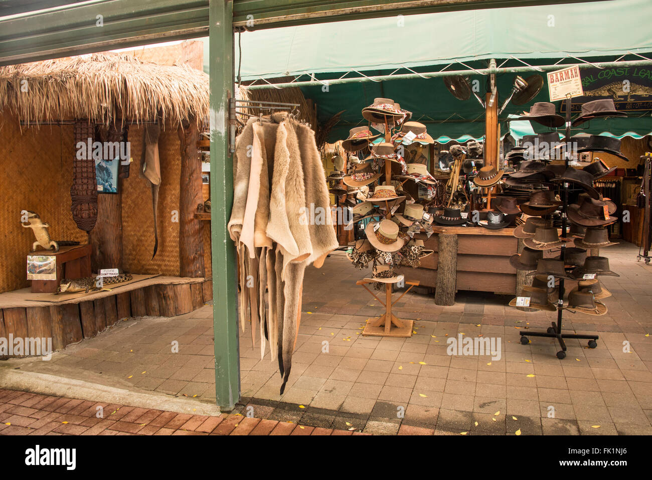 Animal skins for sale hires stock photography and images Alamy