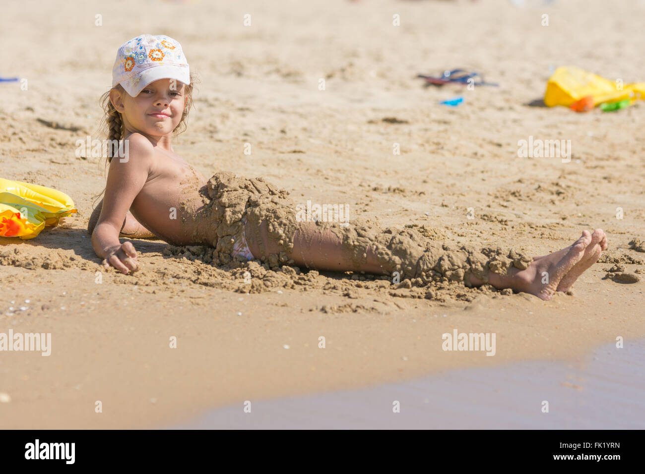 с детьми голым на пляж фото 21