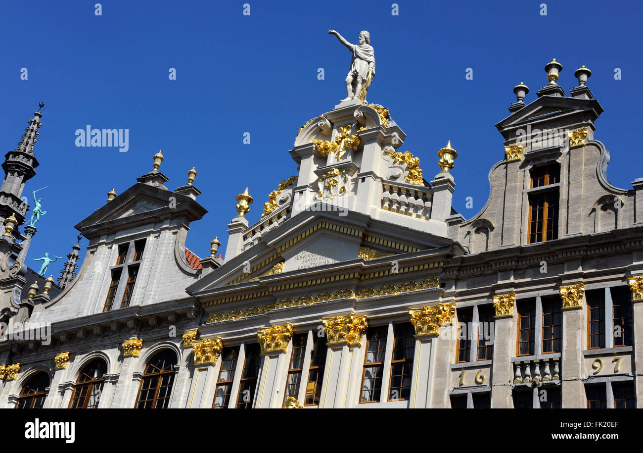 Grand-Place,La Chaloupe d'Or brewery,Brussels,Belgium,statue of Saint Homobonus Cremona, patron of tailors. Stock Photo