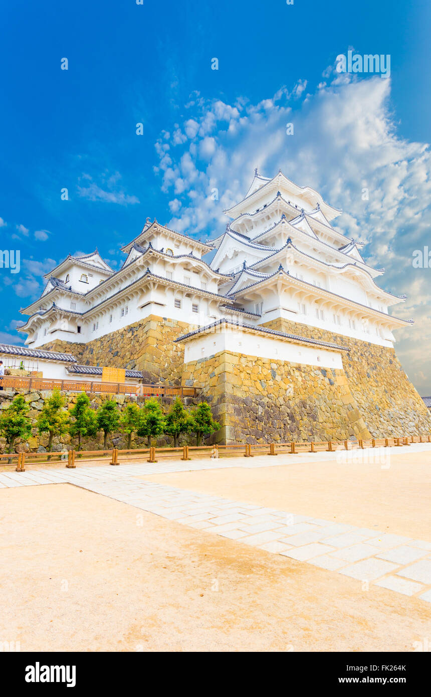 Himejijo castle on its high stone base and wide front courtyard on a