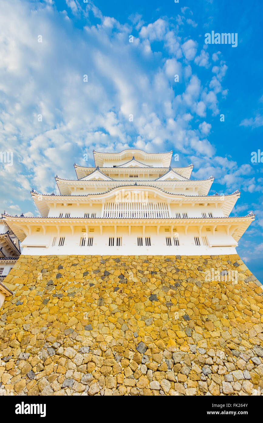 Below the main stronghold of Himejijo castle looking directly up from