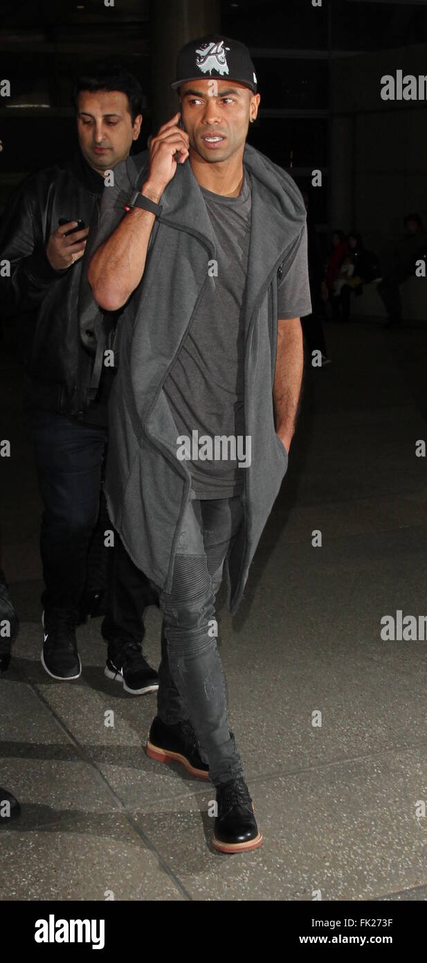 LA Galaxy footballer Ashley Cole arrives on a flight to Los Angeles International Airport (LAX)  Featuring: Ashley Cole Where: Los Angeles, California, United States When: 03 Feb 2016 Stock Photo